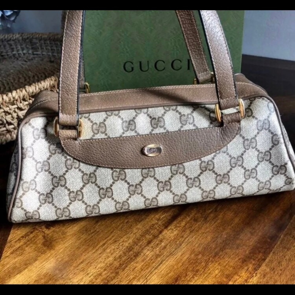 Gucci authentic vintage barrel bag